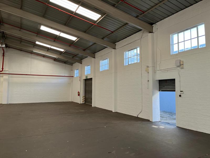 To Let Commercial Property for Rent in Maitland Western Cape
